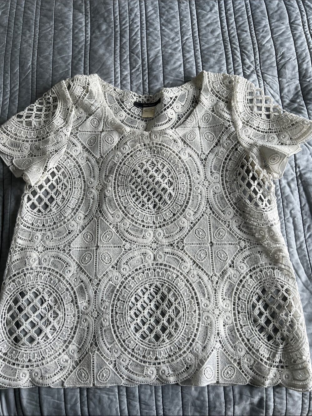 Blue Tassel for Anthropologie Lace Crochet Short Sleeve Top — White/Cream